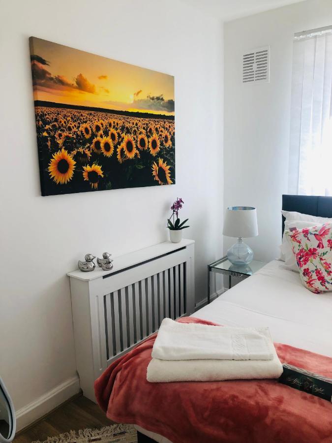 Super Location 2, 1Min Metro 10 Min From Camden Apartment London Exterior photo